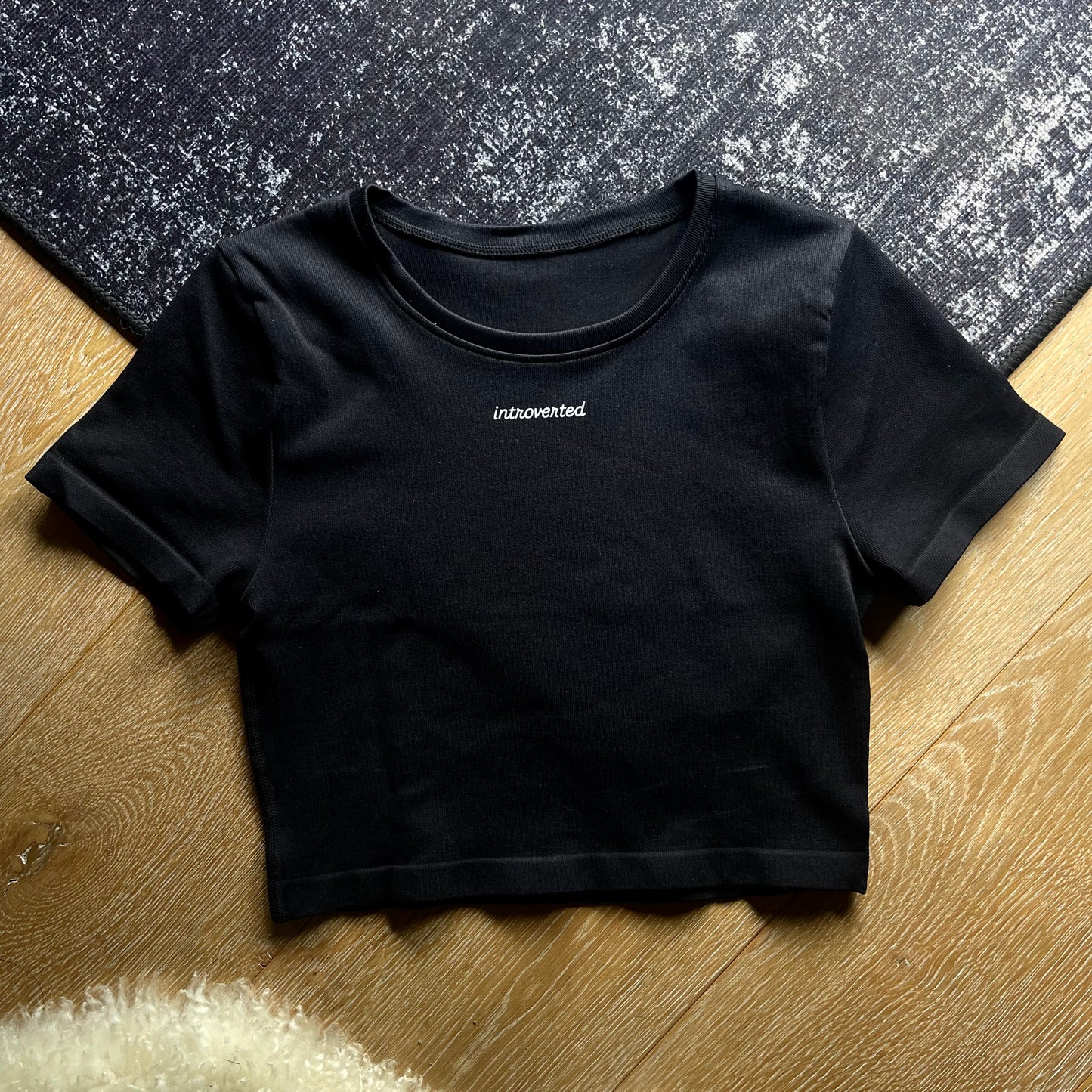 INTROVERTED TEE