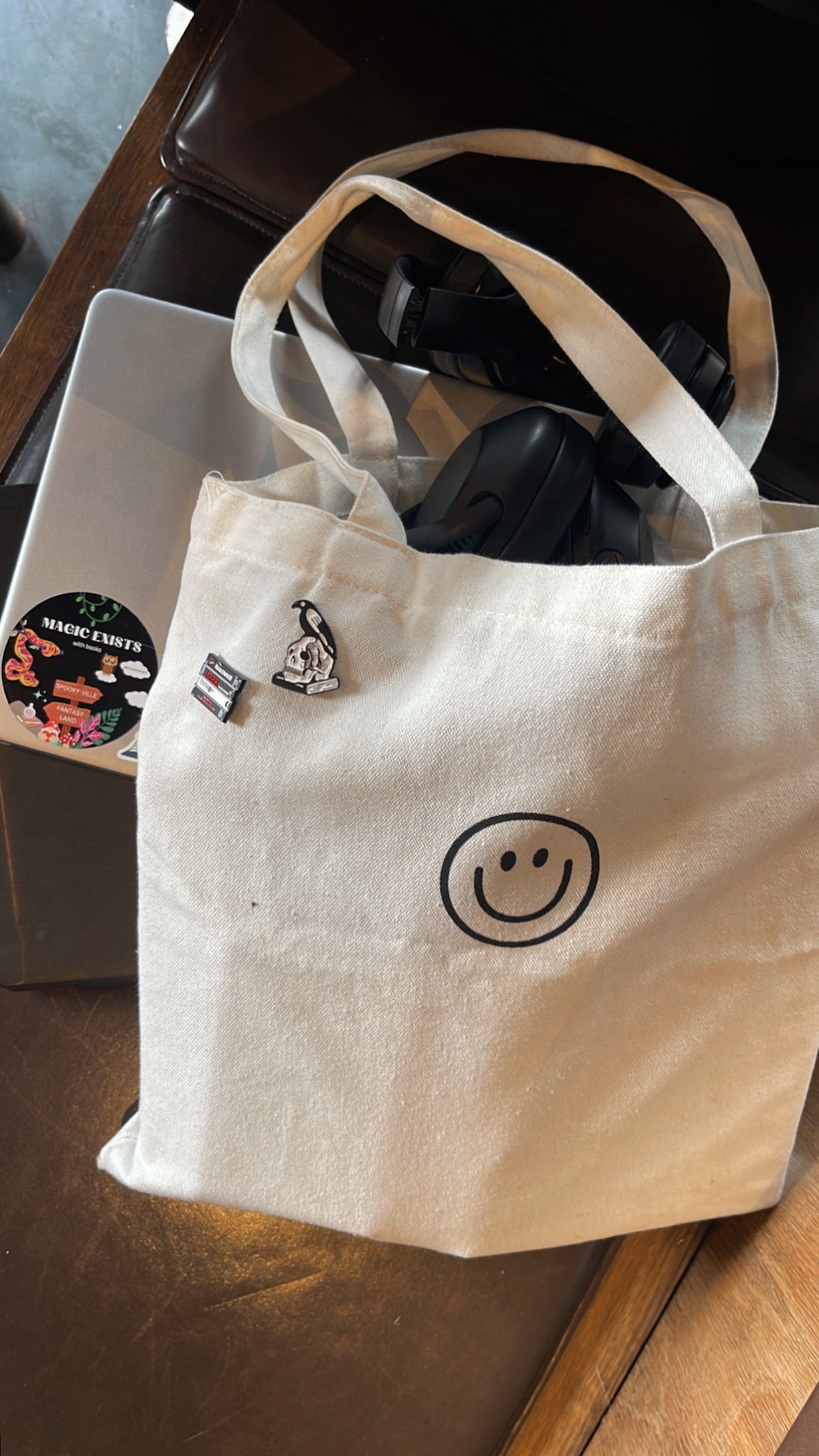 SMILEY TOTE BAGS SALE
