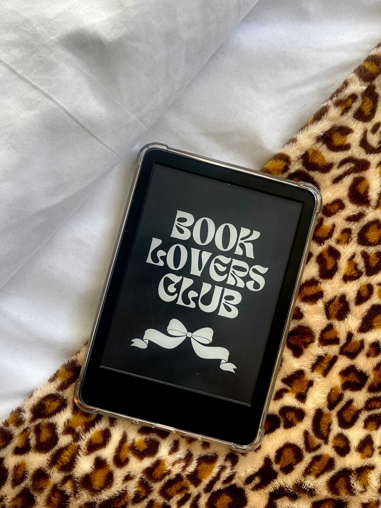 BOOK LOVERS KINDLE SCREEN SAVER