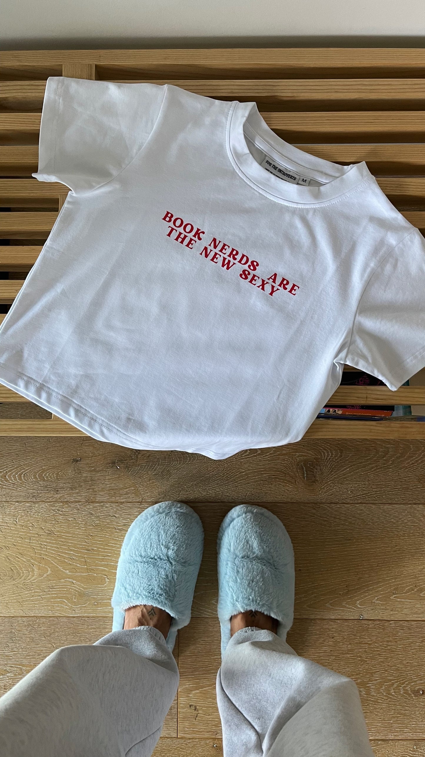 BOOK NERDS ARE SEXY SLOGAN TEE