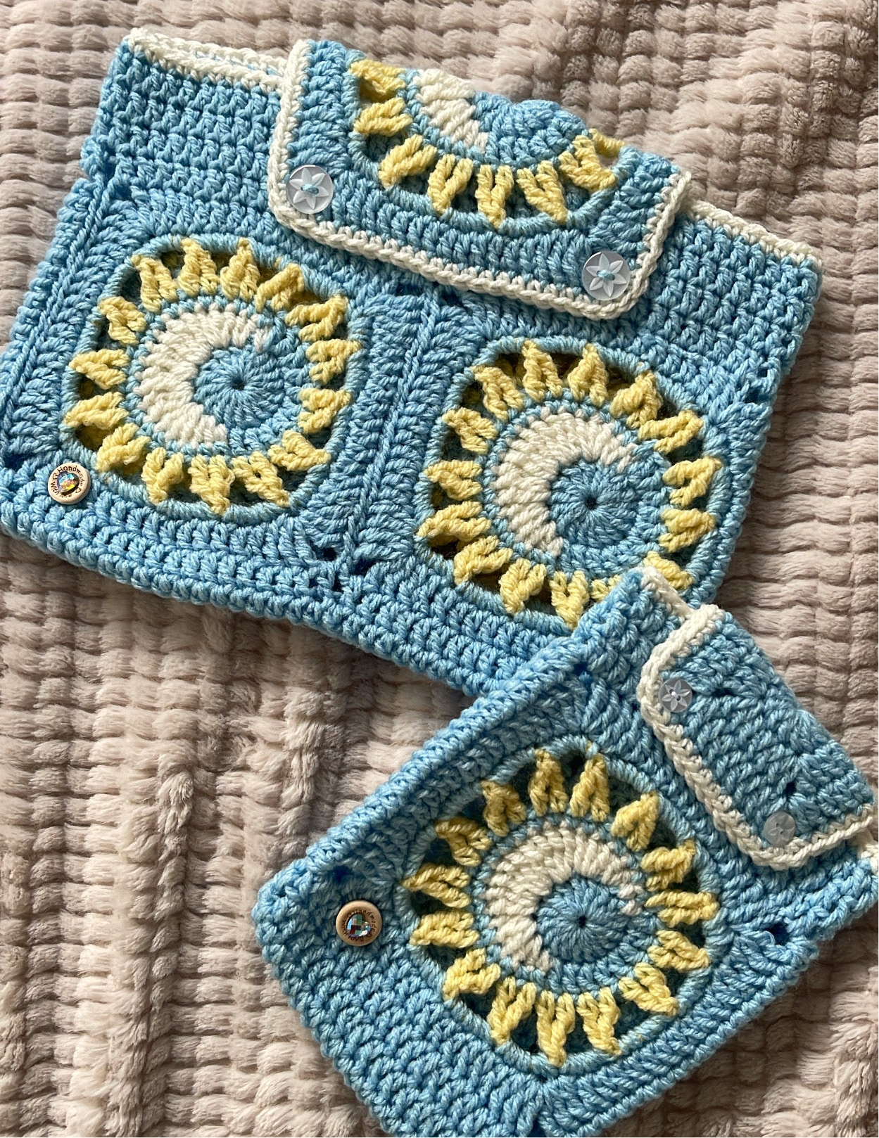 ECLIPSE KINDLE SLEEVES