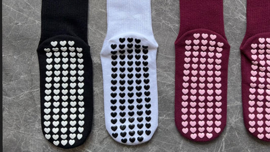 MIXED PACK PILATES GRIP SOCKS, BOOK GIRLIE