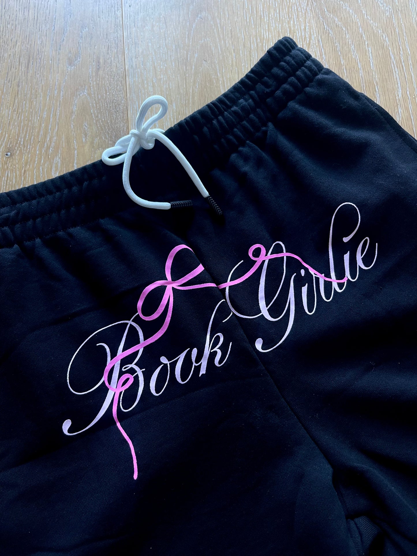 BOOK GIRLIE LOUNGE SHORTS