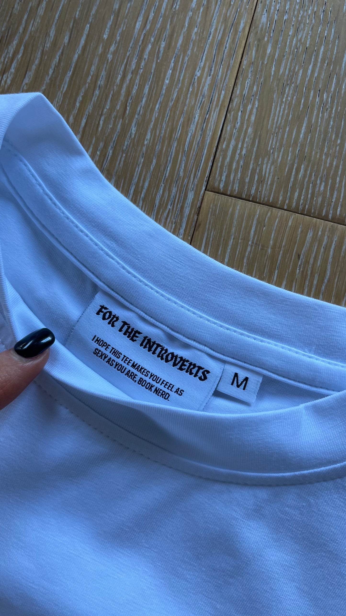 BOOK NERDS ARE SEXY SLOGAN TEE