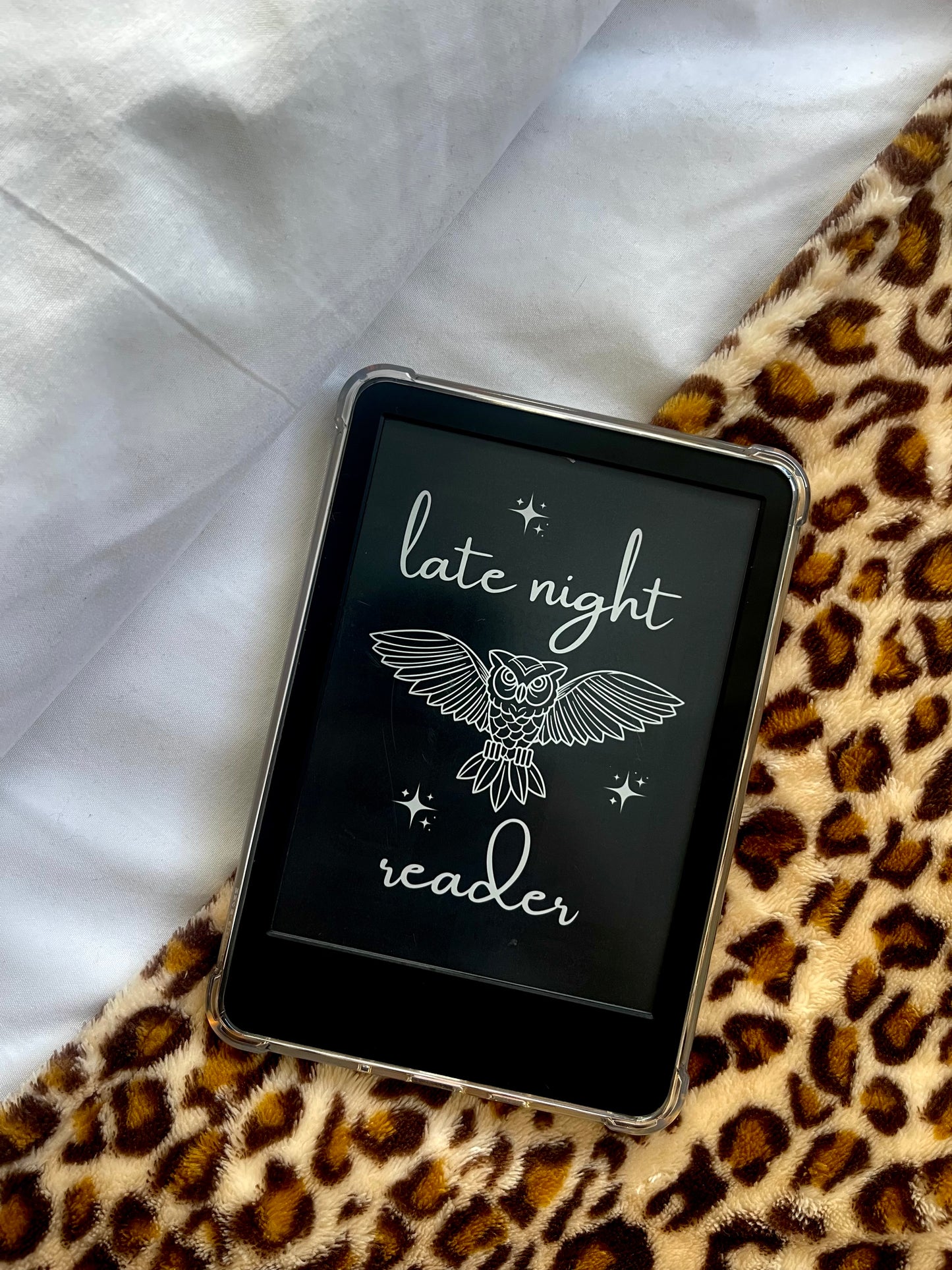 LATE NIGHT READER KINDLE SCREEN SAVER