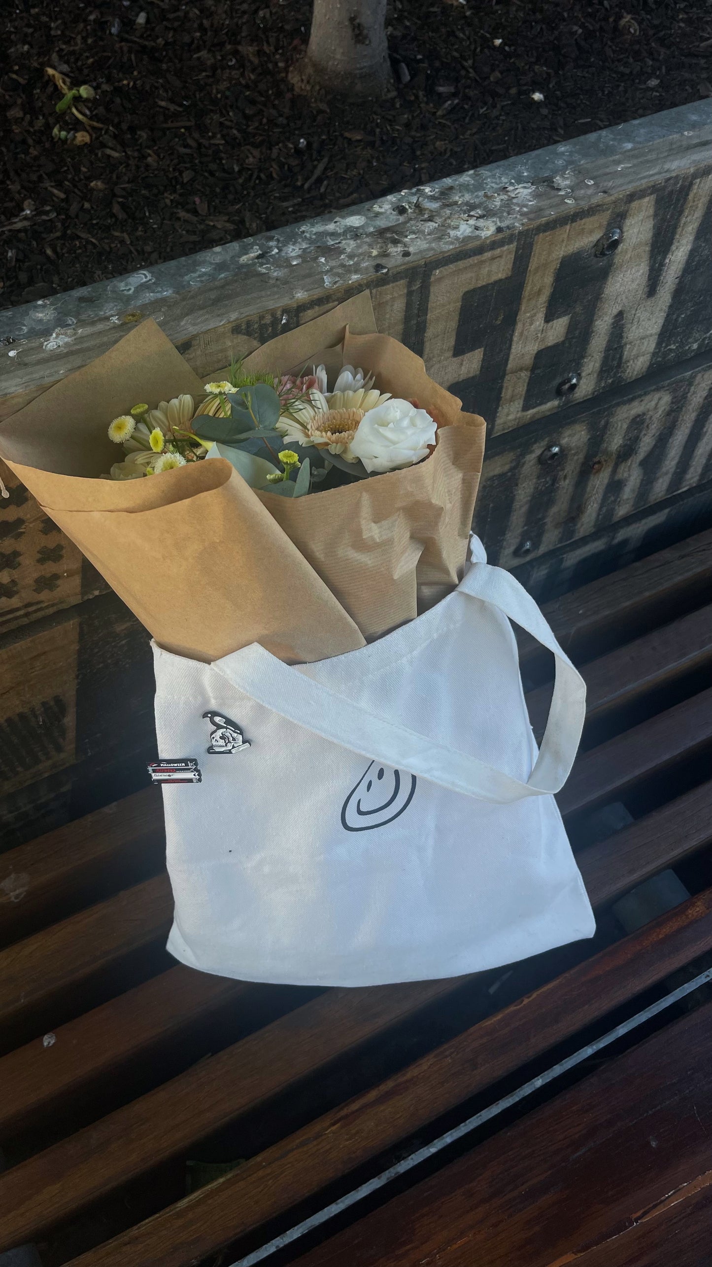 SMILEY TOTE BAGS SALE
