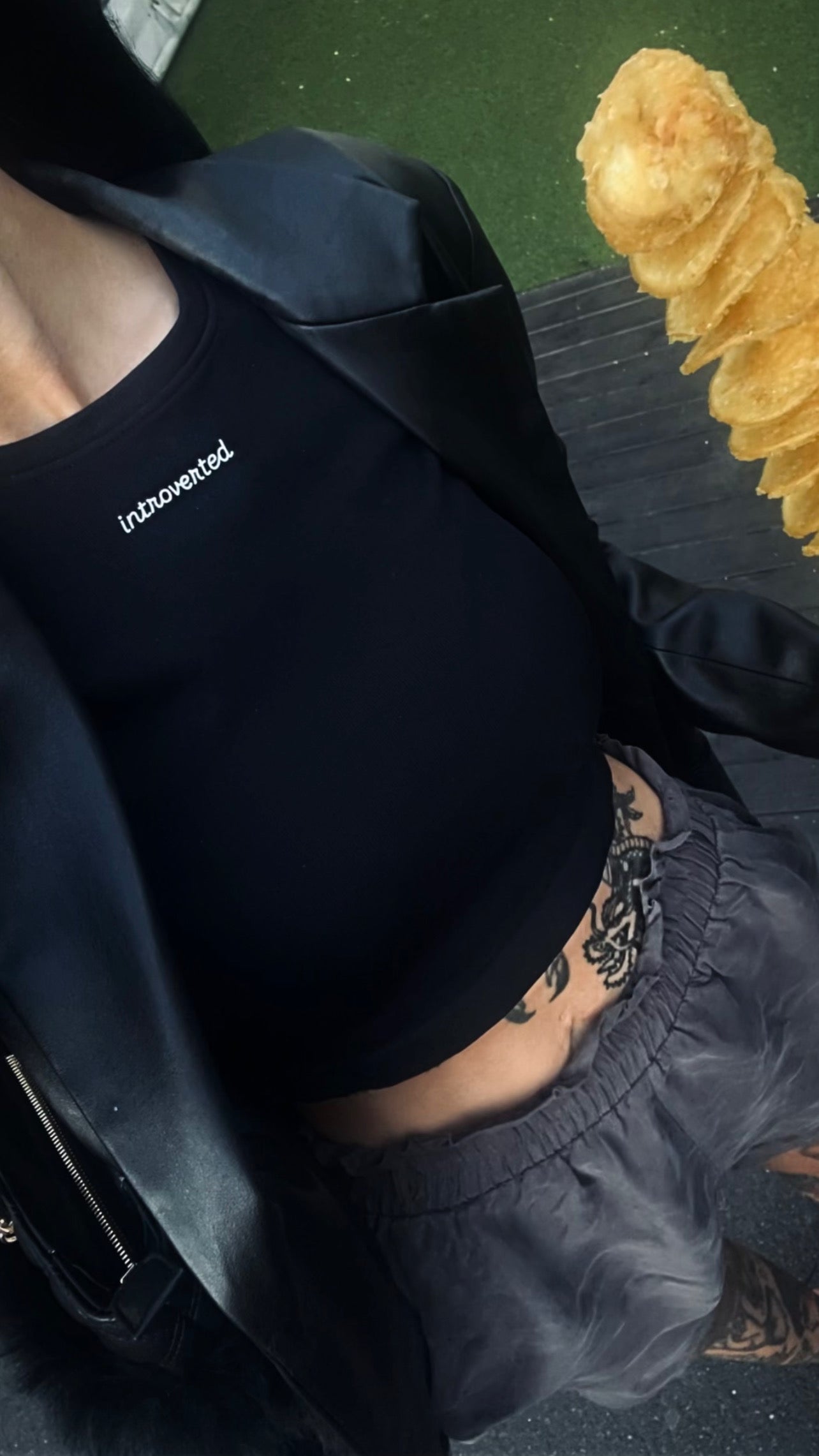 INTROVERTED TEE