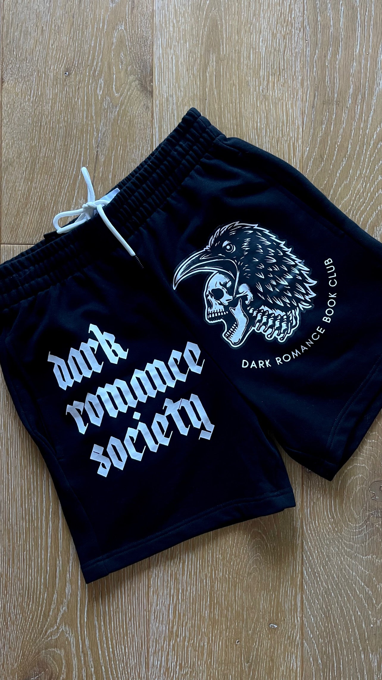 DARK ROMANCE