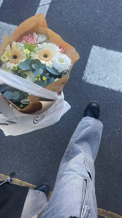 SMILEY TOTE BAGS SALE
