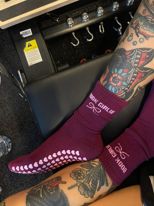BOOK GIRLIE PILATES GRIP SOCKS, BERRY