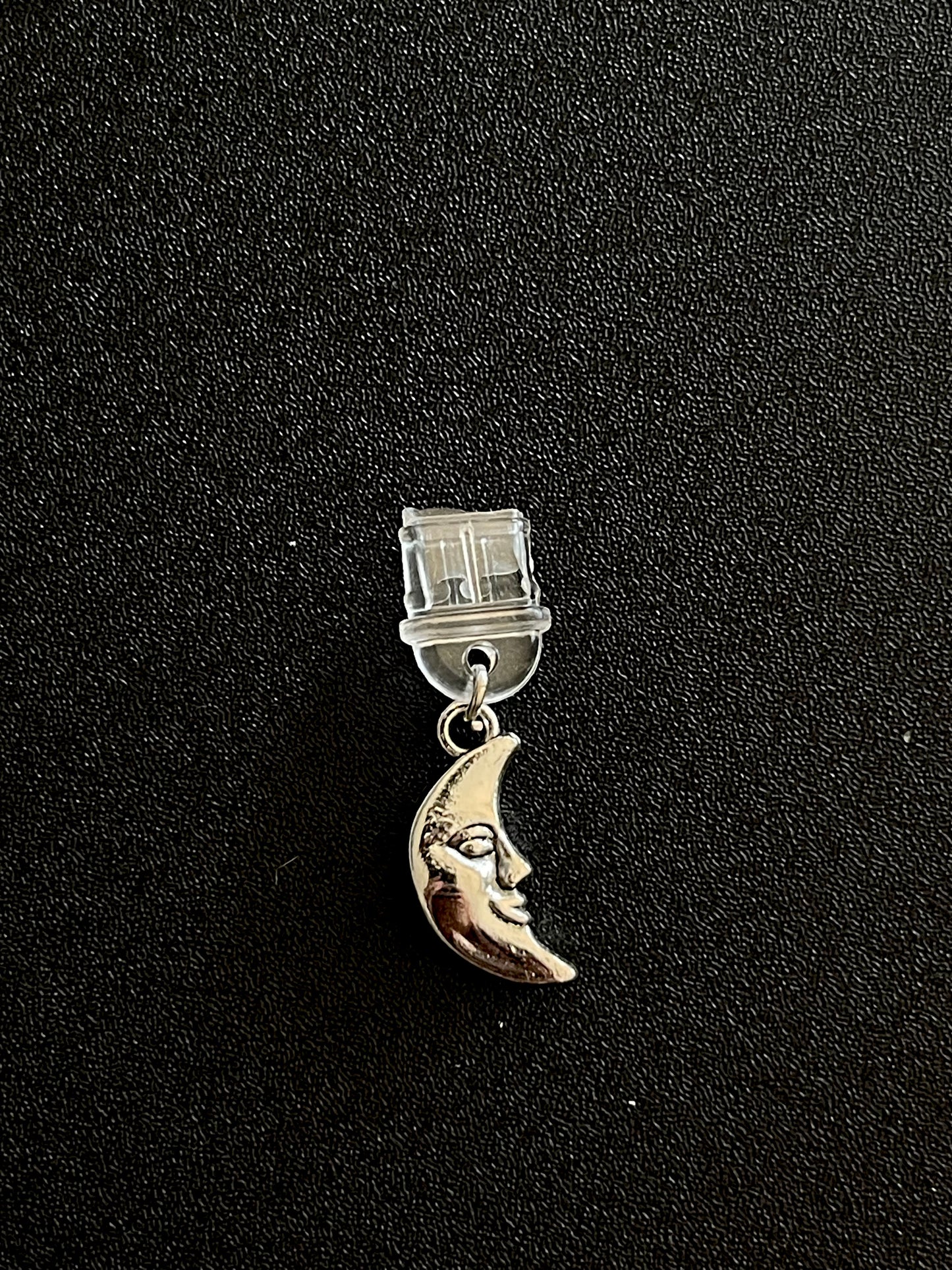 KINDLE DUST PLUG, CRESCENT MOON
