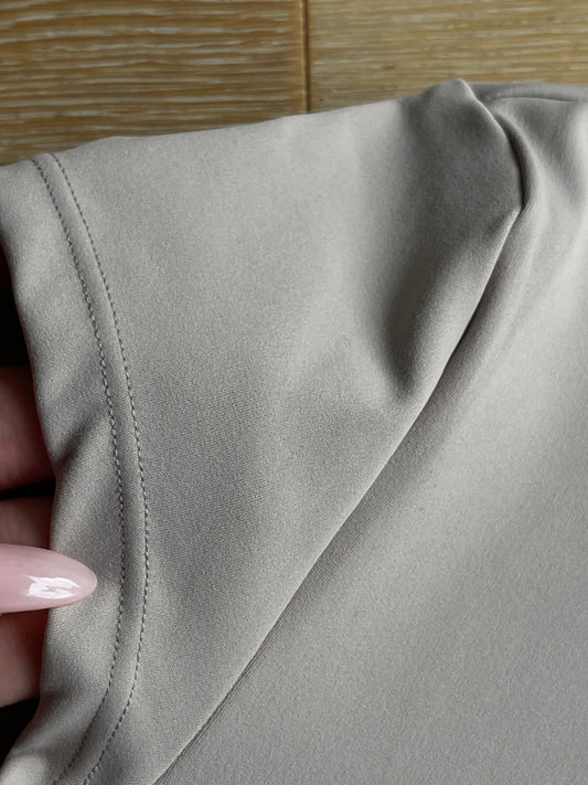 BOOK GIRLIE TEE, ICED COFFEE