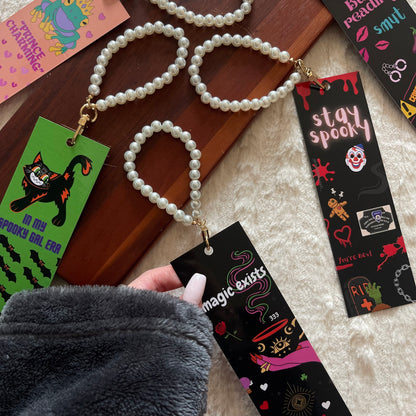 BOOKMARK PEARLS