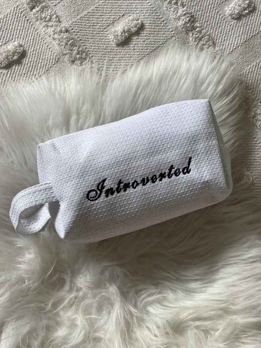 INTROVERTED PUFF, SNOW