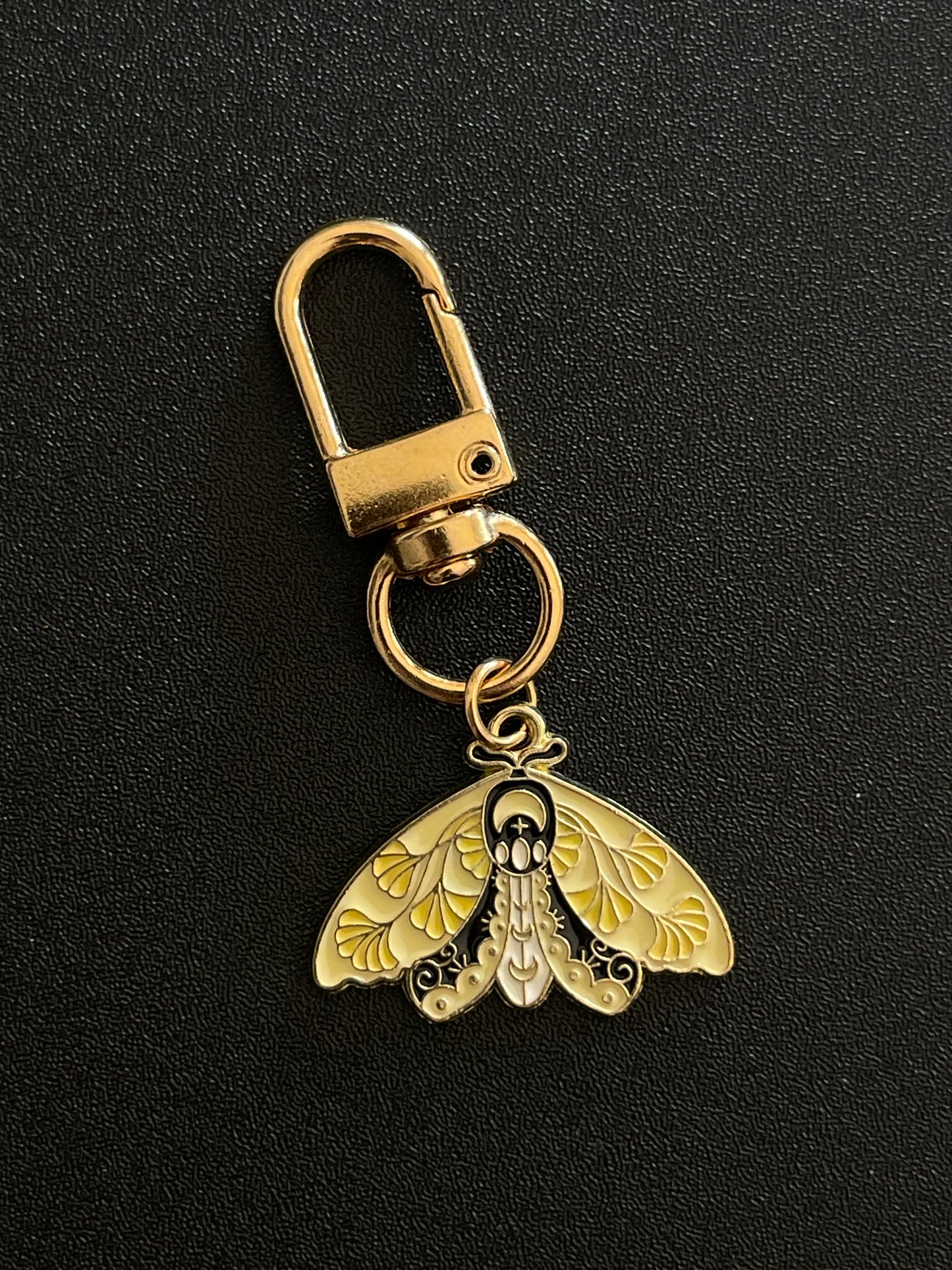 KINDLE MOTH CHARMIES