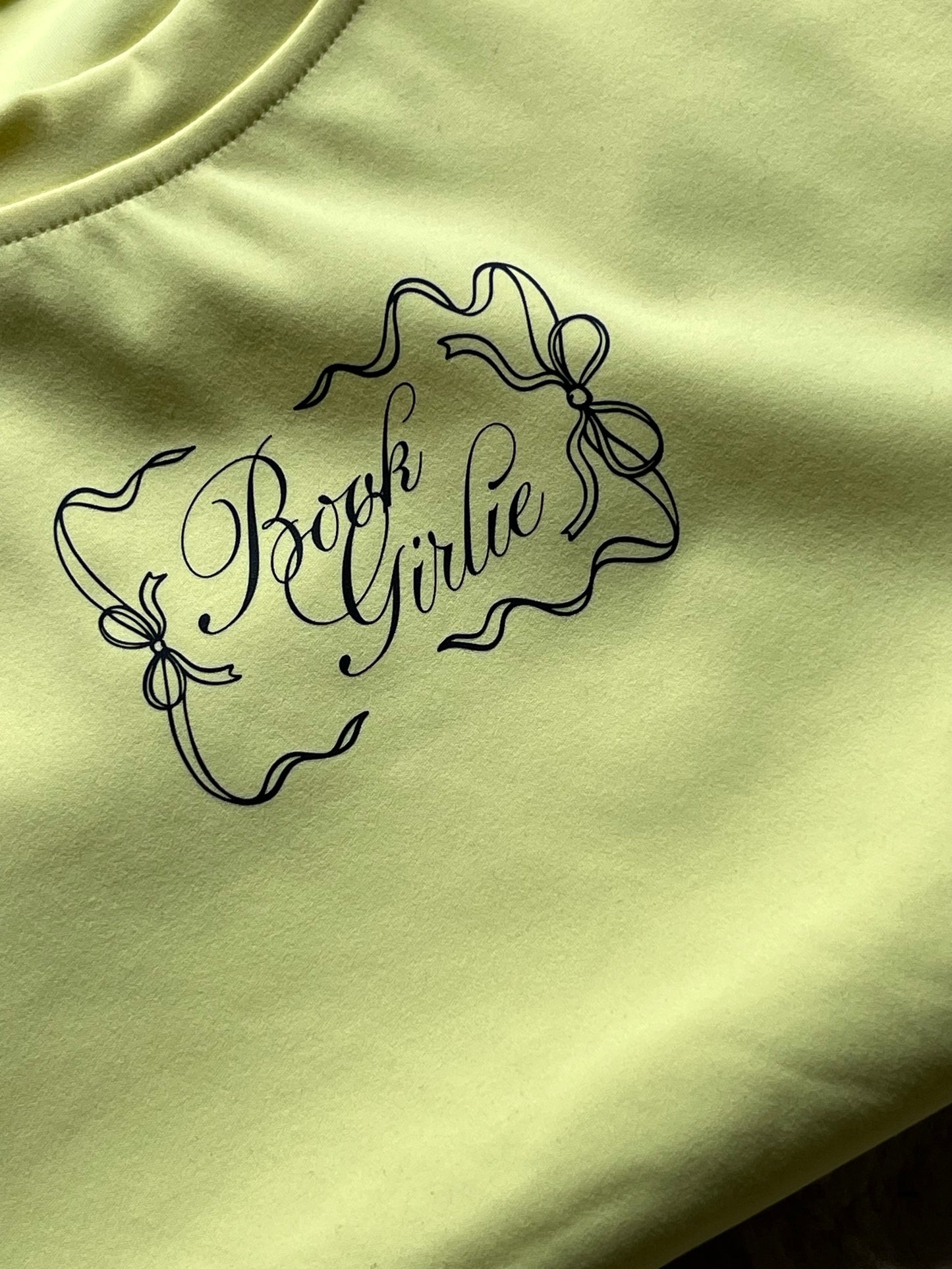 BOOK GIRLIE TEE, LEMON