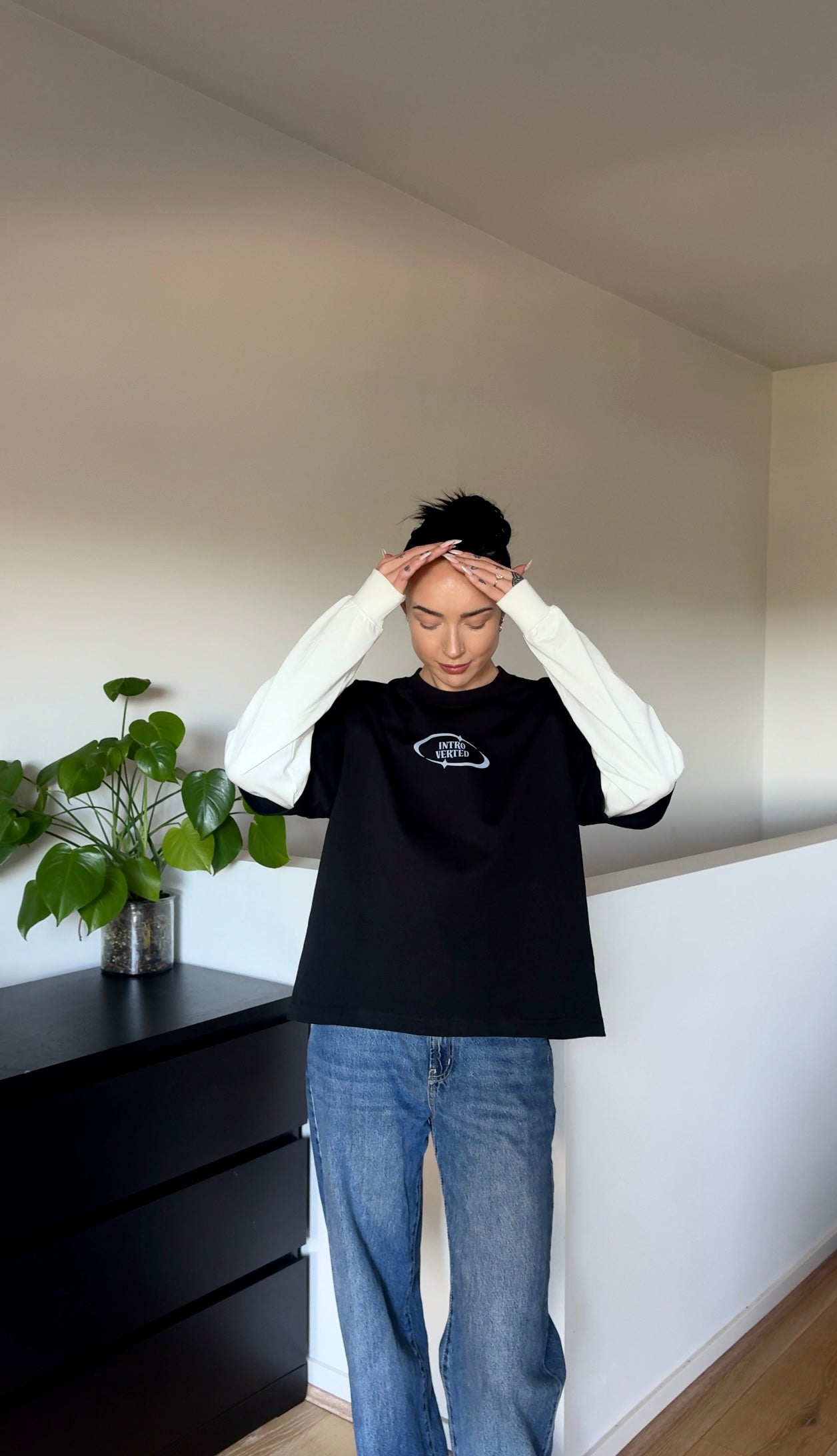 DARK ROMANCE CREW NECK LONG SLEEVE