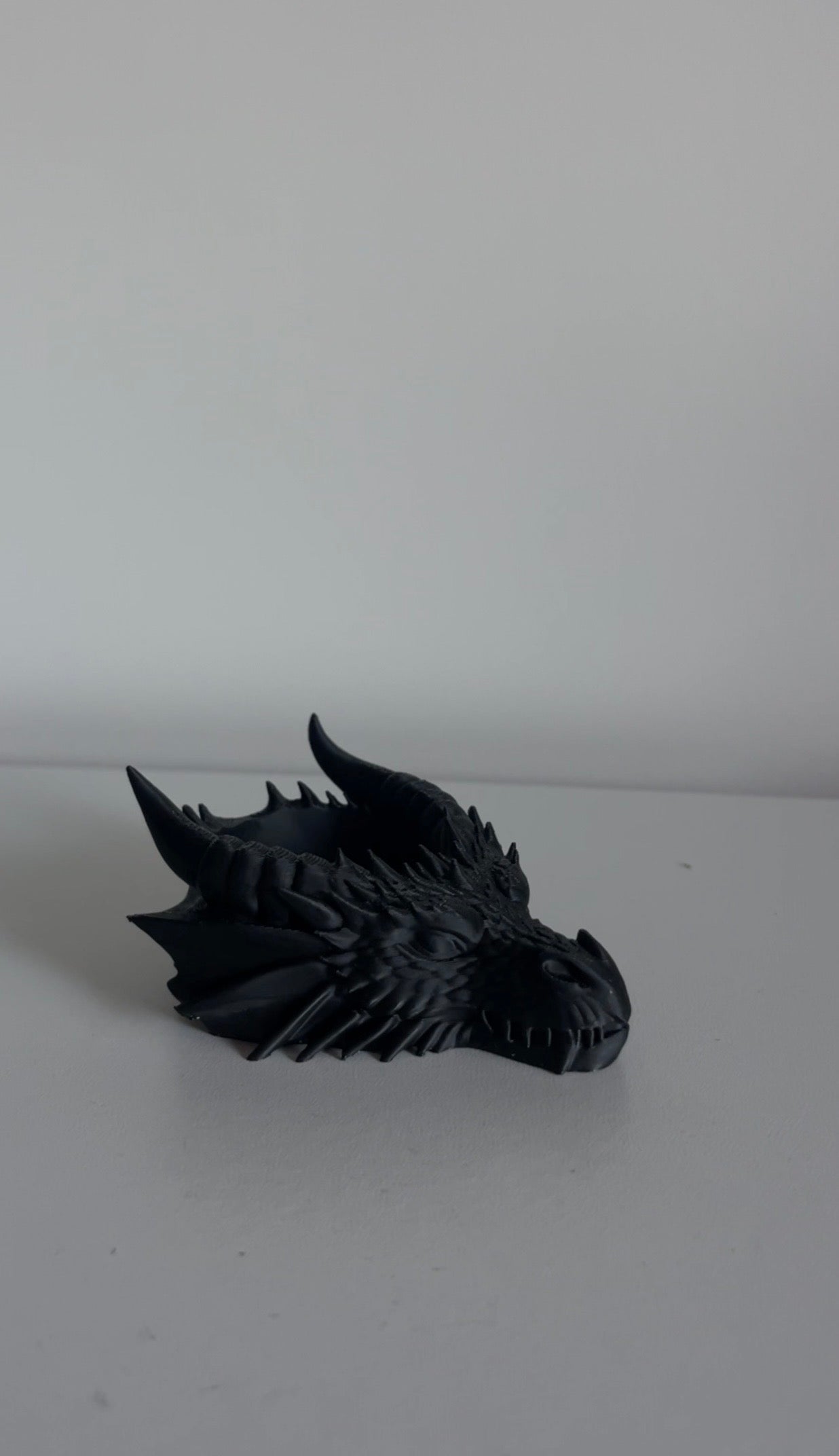 DRAGON TRINKET HOLDER, BLACK